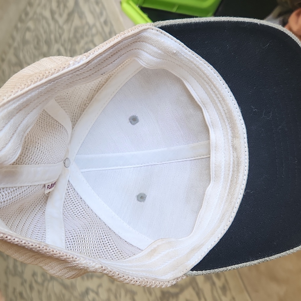 Columbia PFG hat - Picture 5 of 5